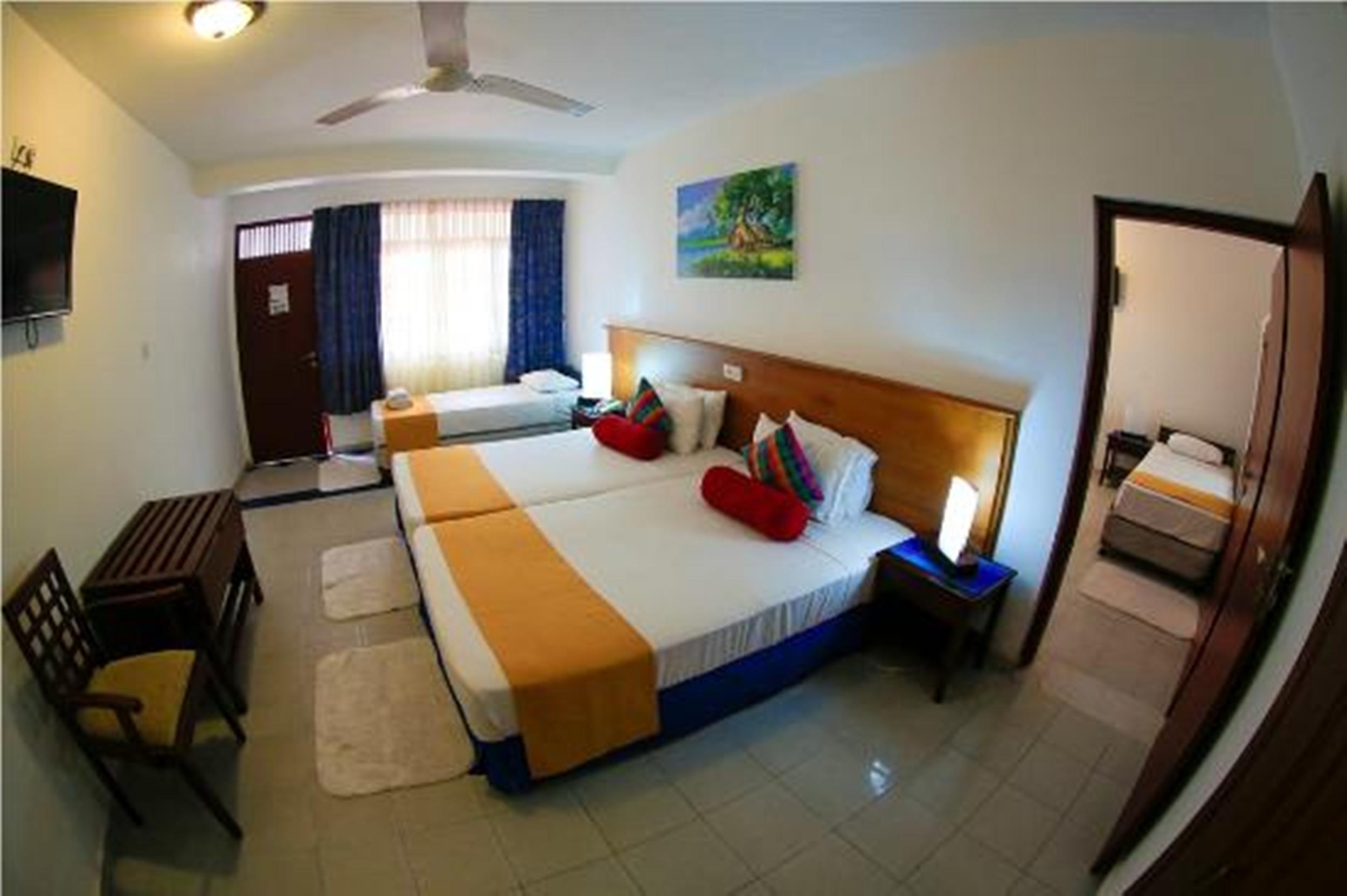 Catamaran Beach Hotel Negombo Kültér fotó